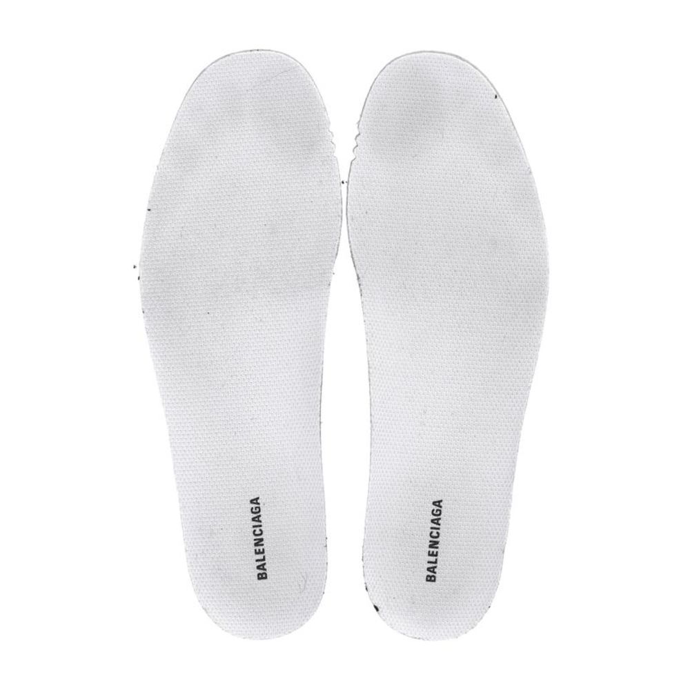 Balenciaga Triple S Sneakers in White Polyurethane - Picture 5 of 10